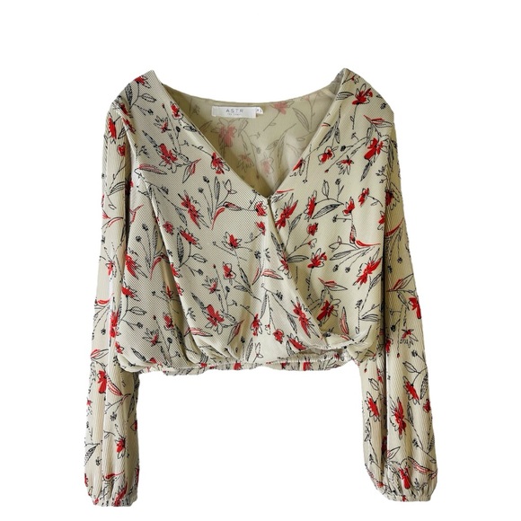 Astr Tops - Astr cream orange red black floral ribbed wrap cropped top medium